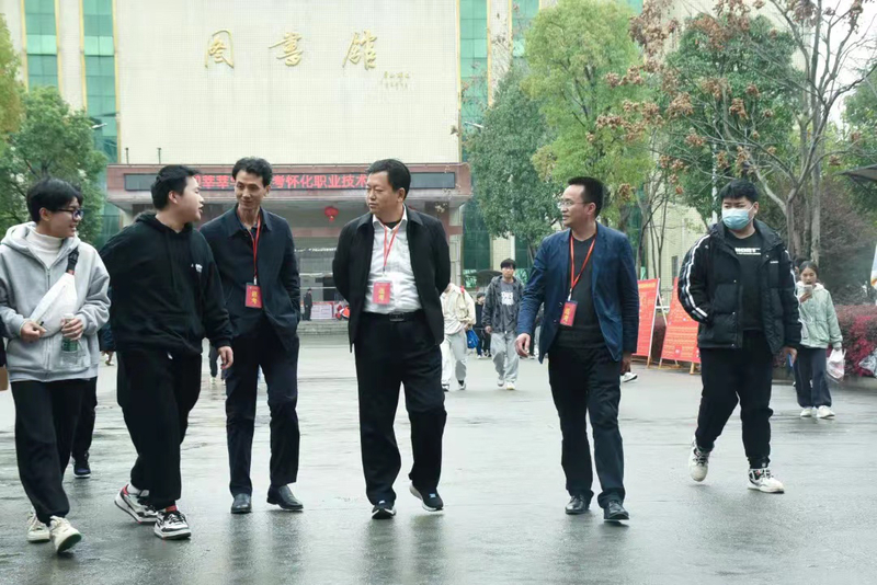 9dfa0e4cd96abe1d63e7b01eacabab6.jpg
